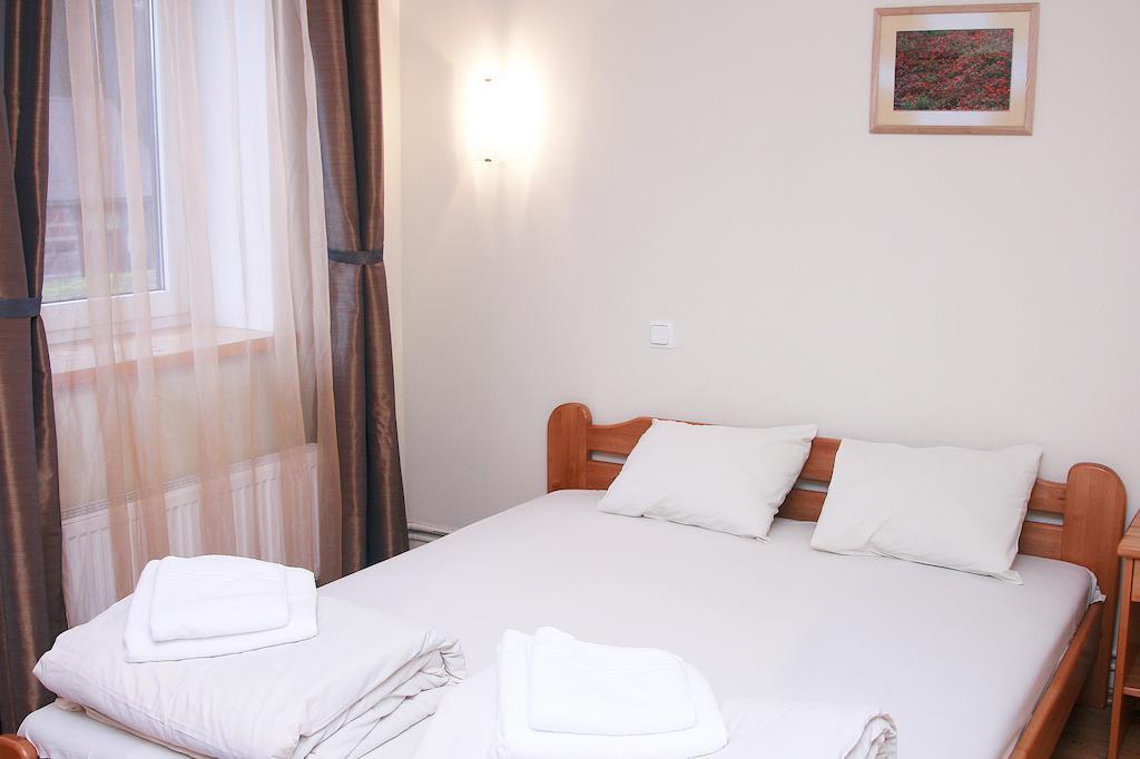 Sajutu Parka Hostelis Valmiera Room photo